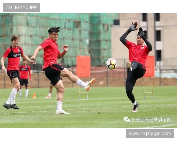 Lautaro训练场上刻苦努力，状态持续提升备受期待