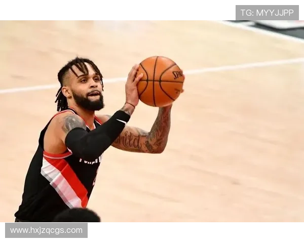 特伦特无球跑动拉开空间，3D属性成猛龙外线关键