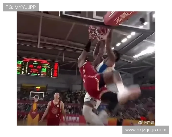国际篮球规则中干扰球的判罚标准和NBA有何不同？